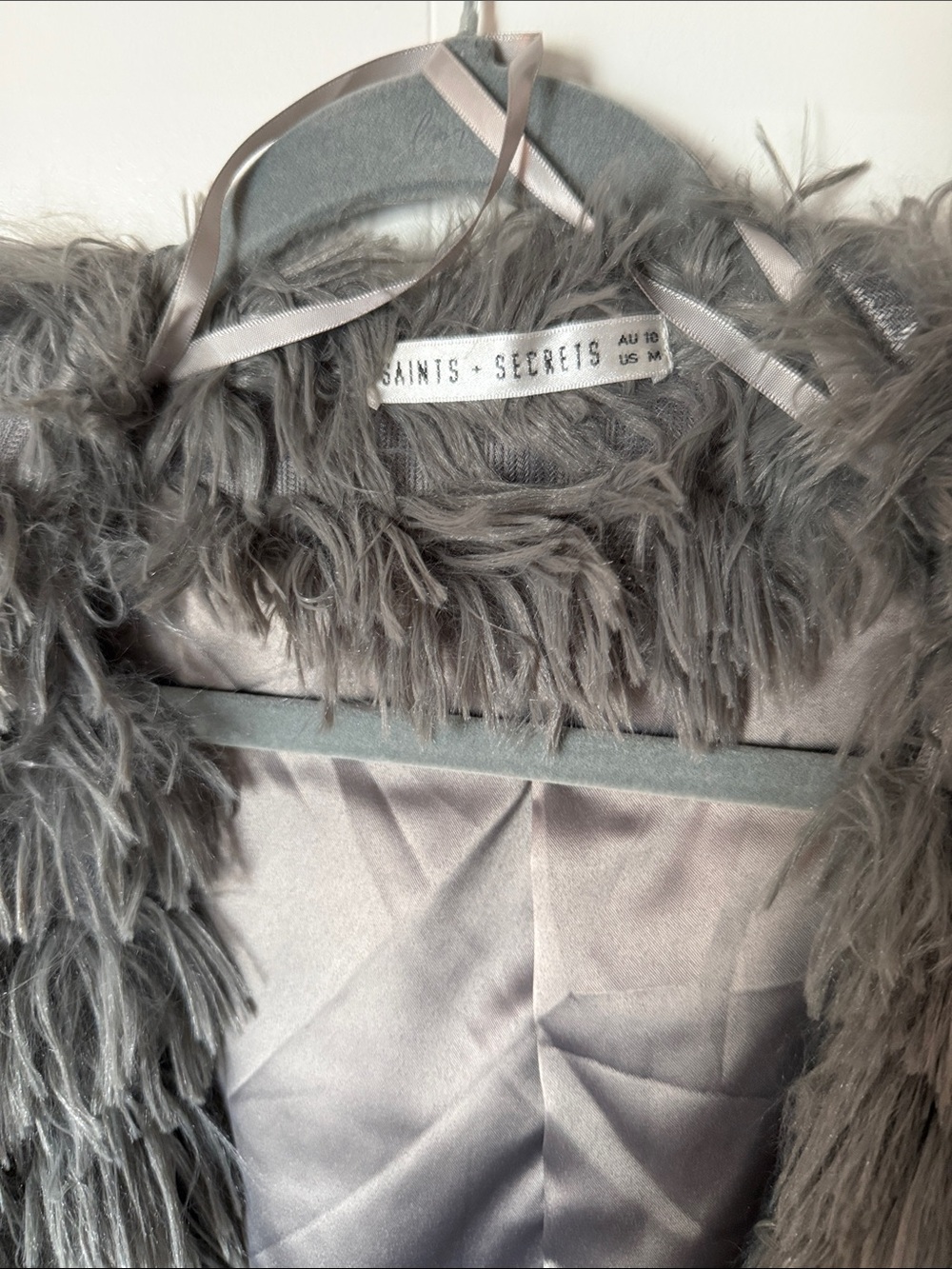 Women's Gray Faux Fur Teddy Jacket - Textured Fringe Style - Picture 2 of 9